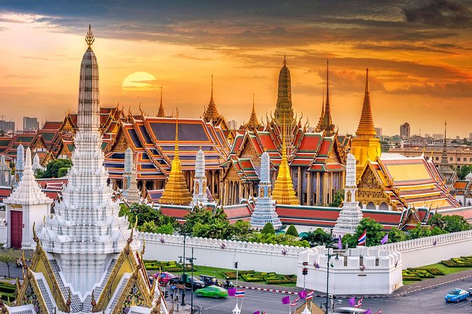 Wat Arun and the Grand Palace, Bangkok